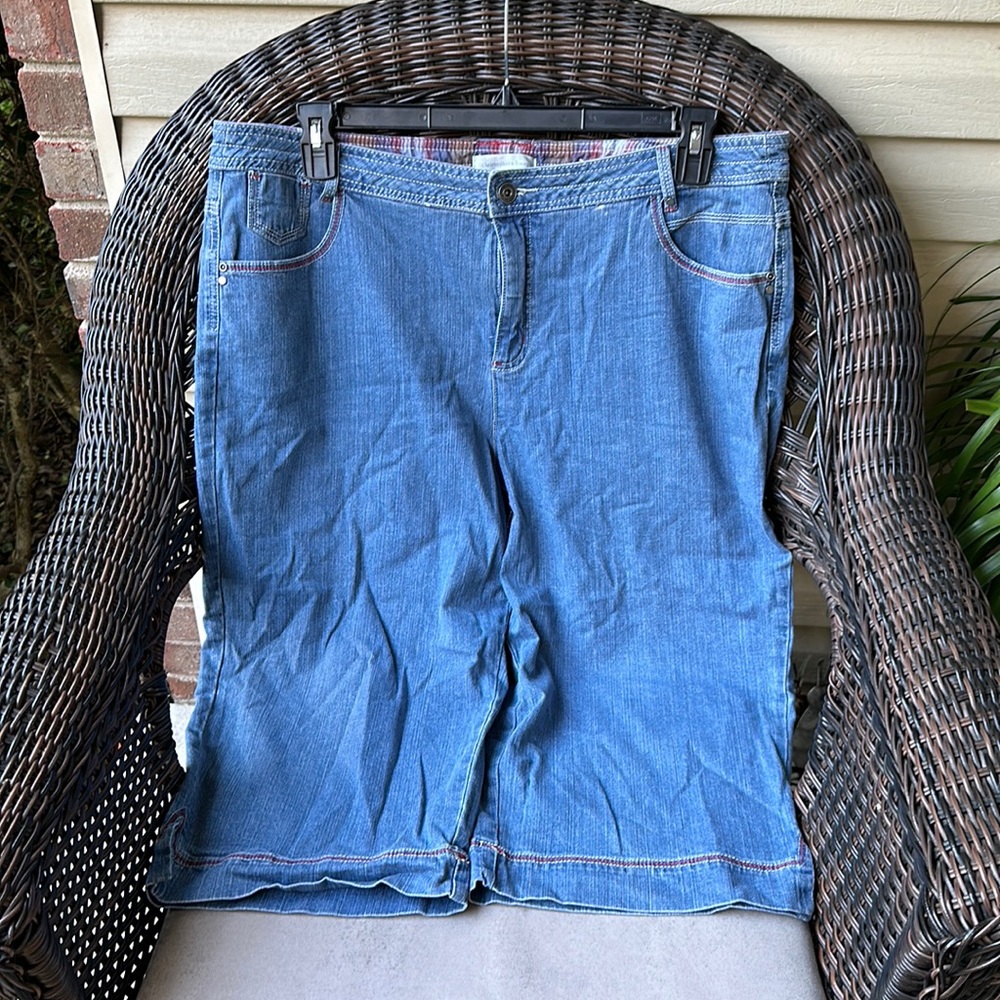Christopher & Banks Capris 16